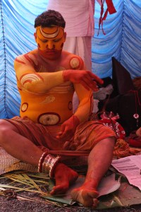 Shaijo Papanshe preparing to become Muthappan