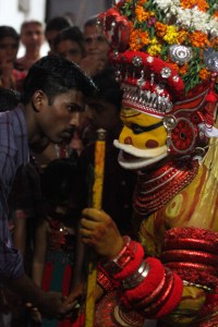 Muthappan gives advice to the bridegroom