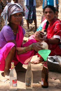 Women selling salpeer