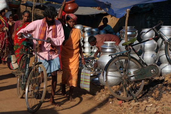 People leaving Tokapal market